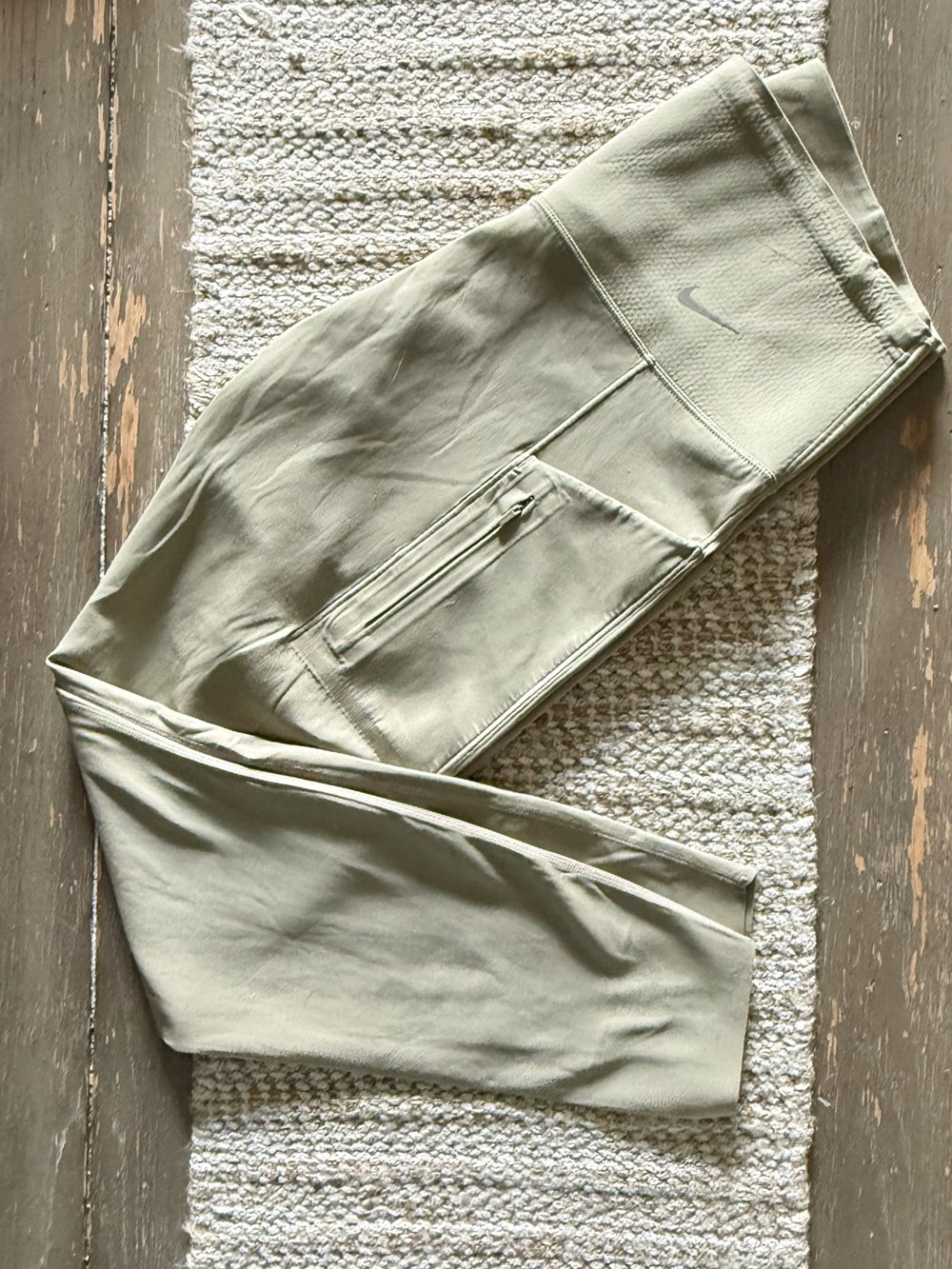 Nike Go Dri-FIT High Waisted Leggings Green Size L Zipper Pockets